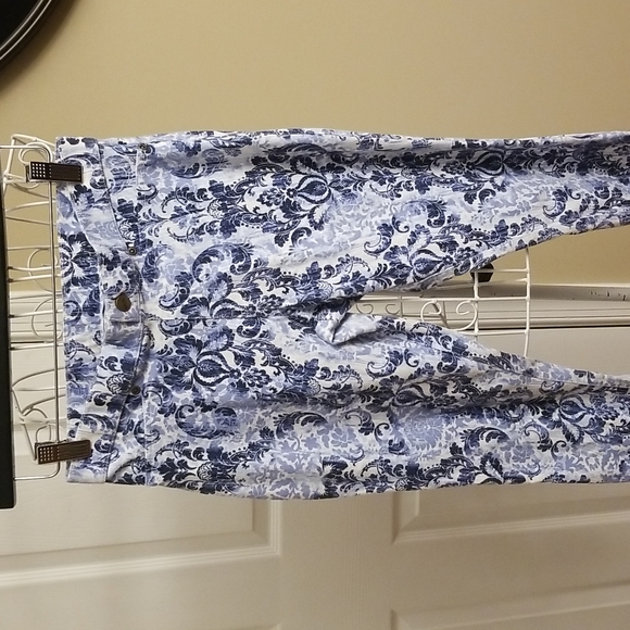 Hue blue and white leggings EUC size small - Picture 2 of 9
